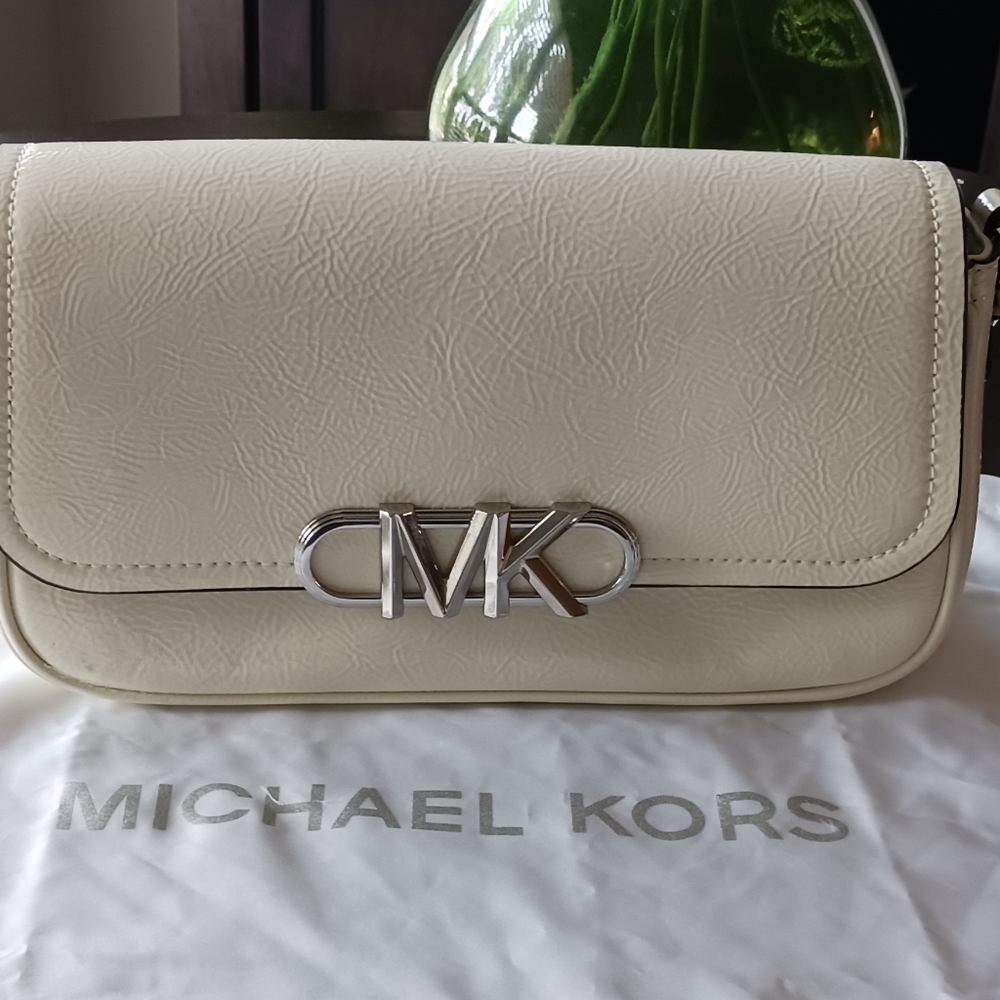 MICHAEL Michael Kors Cream Crossbody Bag with Pebbled Leather